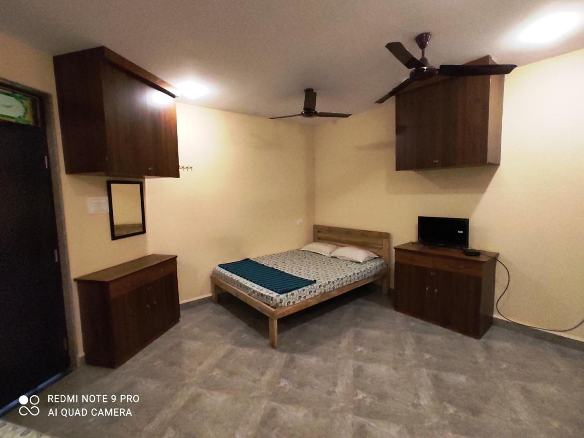 Godwill Kimo Guest House Seraulim Madgaon Exterior photo