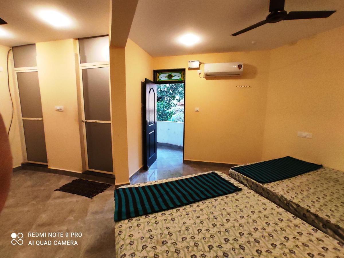 Godwill Kimo Guest House Seraulim Madgaon Exterior photo